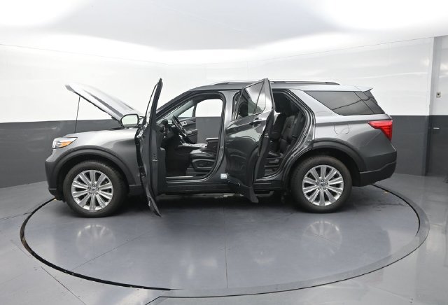 Used 2023 Ford Explorer Limited w/ Hybrid Equipment Group 310A AWD/4WD image 42