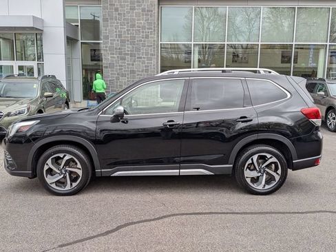 Used 2023 Subaru Forester Touring AWD/4WD image 6