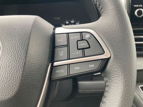 New 2026 Toyota Sienna XLE FWD image 18