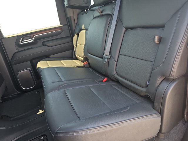 Used 2024 GMC Sierra 3500 Denali w/ Denali Reserve Package AWD/4WD image 15