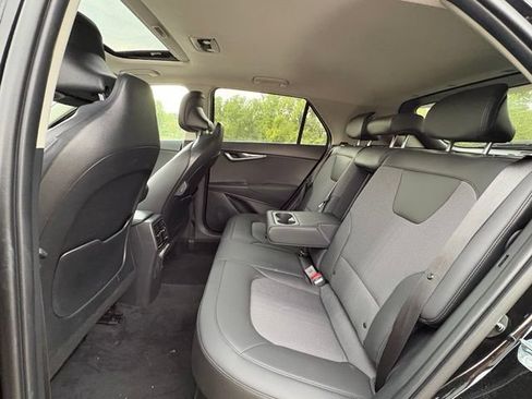 Certified 2025 Kia Niro EX Touring FWD image 10