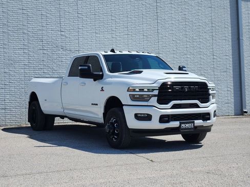 New 2026 RAM 3500 Laramie AWD/4WD image 2