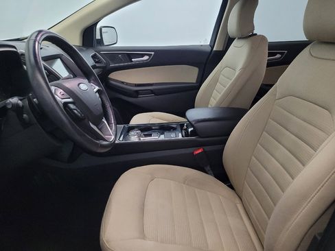 Used 2019 Ford Edge SEL image 17