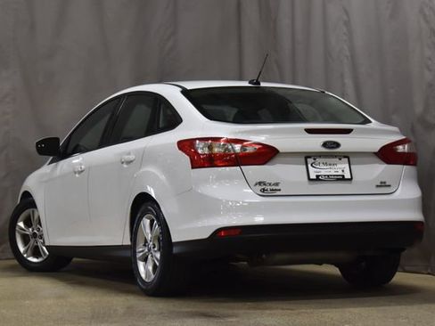 Used 2014 Ford Focus SE FWD image 2
