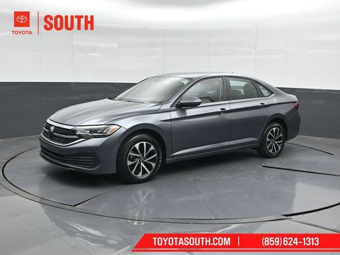 Used 2024 Volkswagen Jetta S FWD image 6