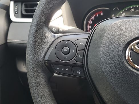 Certified 2025 Toyota RAV4 XLE FWD image 24