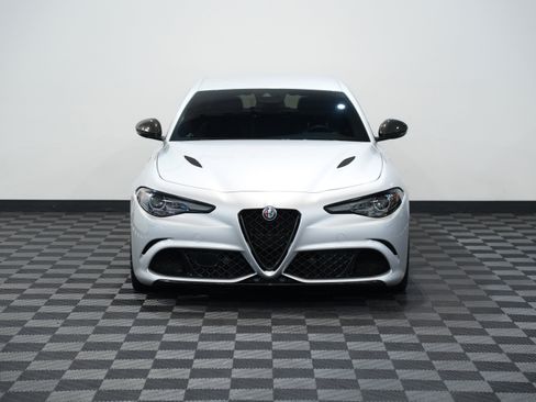 Used 2020 Alfa Romeo Giulia Quadrifoglio w/ Nero Edizione image 4