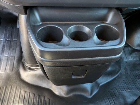 Used 2024 GMC Savana 2500 w/ Driver Convenience Package image 12