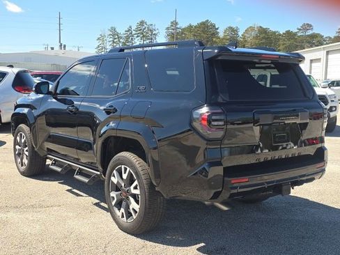 Used 2025 Toyota 4Runner TRD Sport Premium image 3