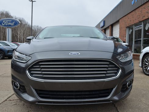 Used 2015 Ford Fusion Titanium image 2