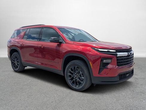 New 2026 Chevrolet Traverse LT FWD image 2