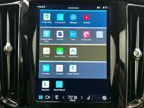 Used 2023 Volvo XC60 B5 Plus image 35