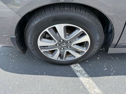 Used 2014 Honda Odyssey Touring Elite image 29