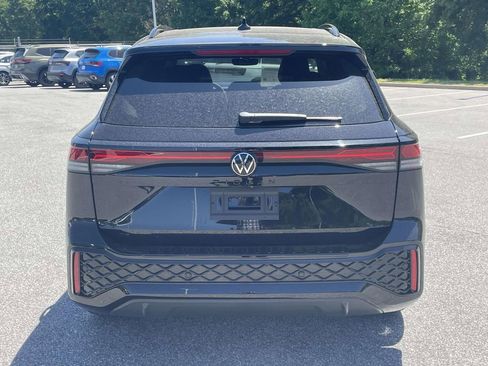 New 2026 Volkswagen Tiguan SE R-Line FWD image 5