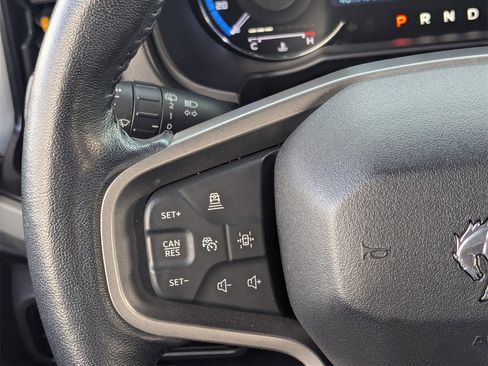 Used 2023 Ford Bronco Badlands image 25