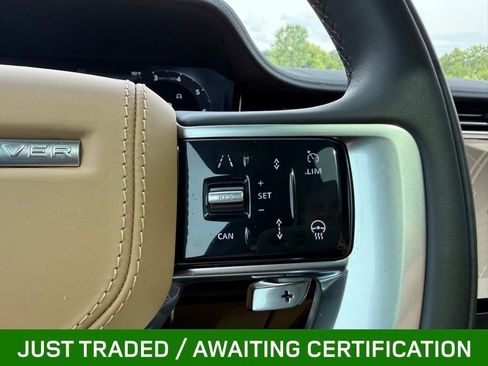 Used 2025 Land Rover Range Rover SE AWD/4WD image 33