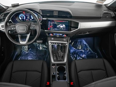 New 2025 Audi Q3 2.0T Premium image 12