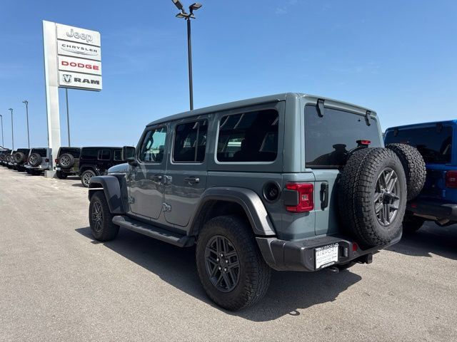 Used 2024 Jeep Wrangler Unlimited Sport AWD/4WD image 6