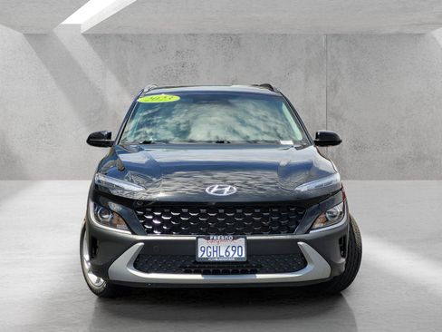 Used 2023 Hyundai Kona SEL w/ Cargo Package FWD image 3