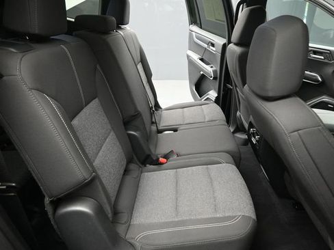 Used 2025 GMC Acadia Elevation image 16