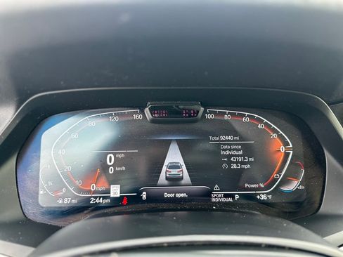 Used 2021 BMW X7 xDrive40i w/ Executive Package image 37