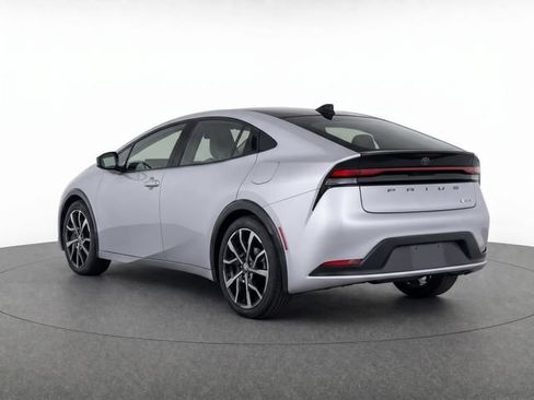 New 2026 Toyota Prius Plug-In Hybrid FWD image 3