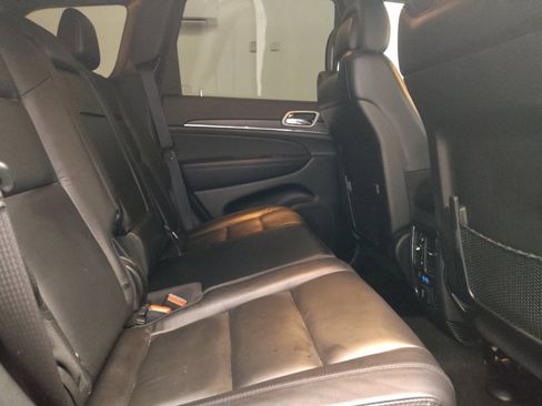 Used 2022 Jeep Grand Cherokee Limited w/ Tech Group RWD image 19
