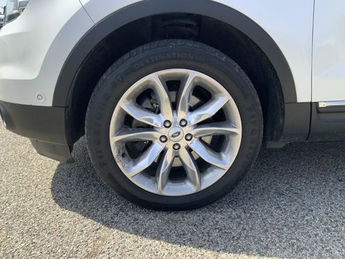 Used 2013 Ford Explorer Limited image 14