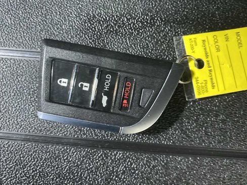 Used 2024 Acura MDX SH-AWD w/ Technology Package image 20