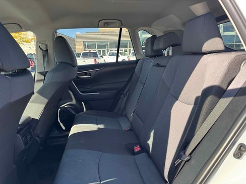 Used 2025 Toyota RAV4 XLE image 28
