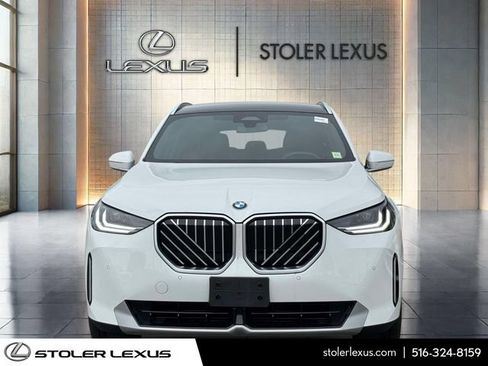 Used 2025 BMW X3 xDrive30i AWD/4WD image 2