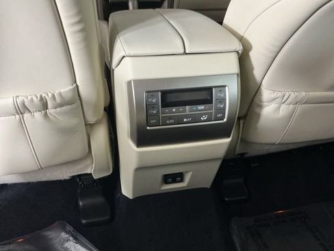 Used 2020 Lexus GX 460 Premium w/ Premium Package AWD/4WD image 29