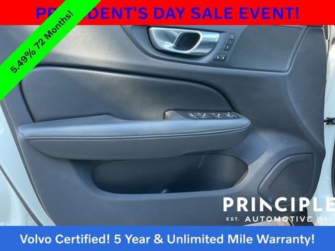 Certified 2025 Volvo V60 B5 Cross Country Plus image 22