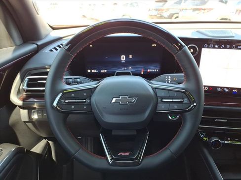 Used 2025 Chevrolet Traverse RS w/ LPO, Floor Liner Package image 18