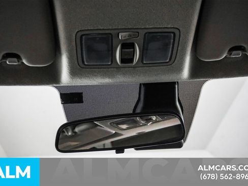 Used 2025 Hyundai Venue SEL image 55