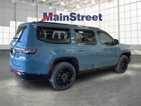New 2026 Jeep Grand Wagoneer Limited AWD/4WD image 5