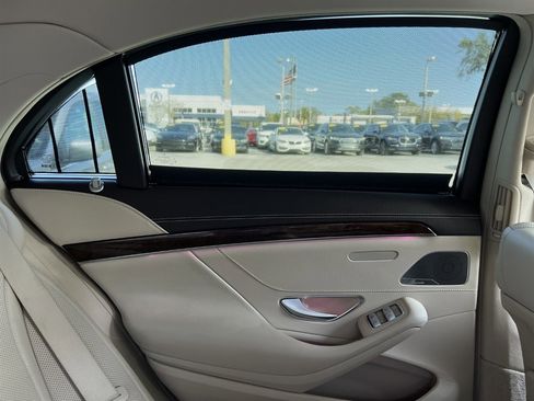 Used 2015 Mercedes-Benz S 550 Sedan image 17