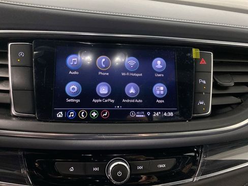 Used 2023 Buick Enclave Essence image 16