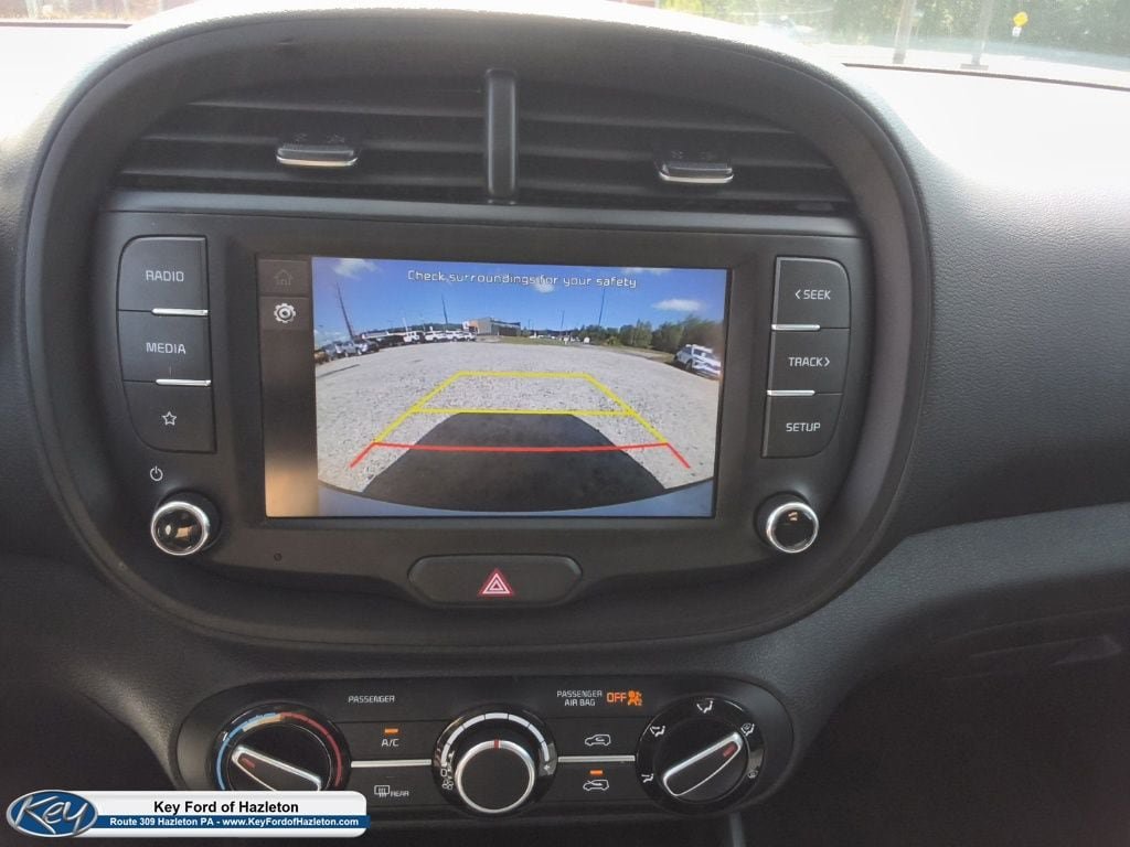 Used 2025 Kia Soul LX FWD image 35