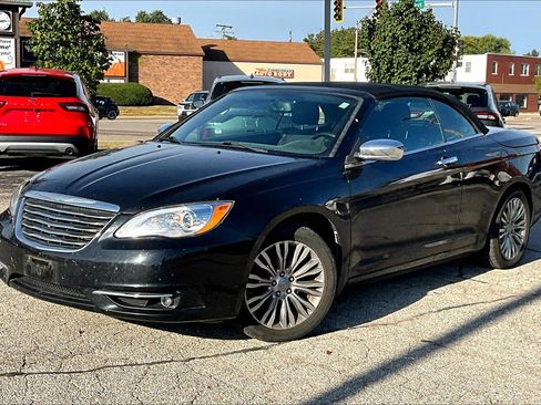 Used 2013 Chrysler 200 Limited image 7