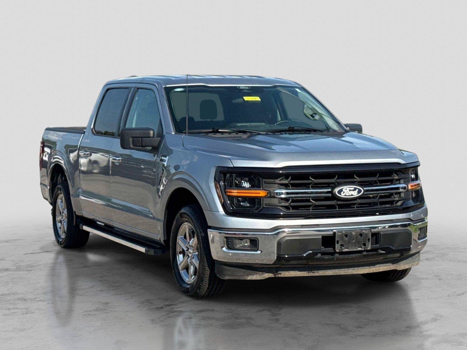 Used 2025 Ford F150 XLT w/ Equipment Group 301A Standard RWD image 3