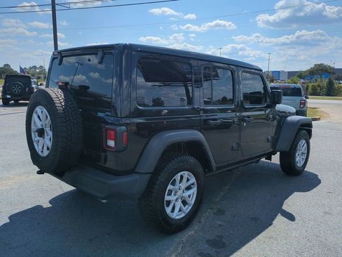 Used 2023 Jeep Wrangler Sport S w/ Sun And Sound Package image 4