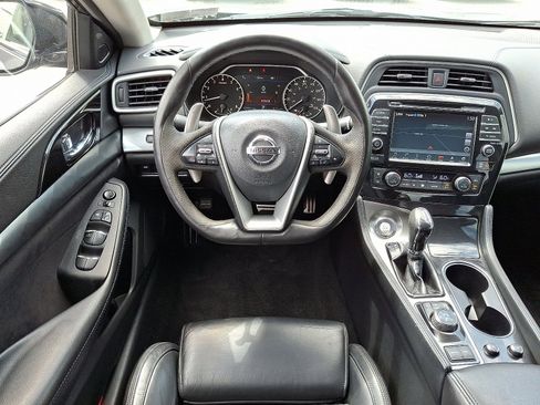 Used 2016 Nissan Maxima SR FWD image 12