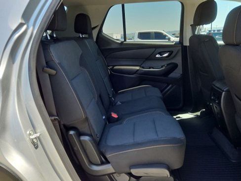 Used 2020 Chevrolet Traverse LT FWD image 26
