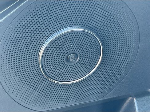 Used 2023 Ford Expedition Platinum image 19