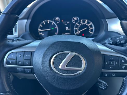 Used 2022 Lexus GX 460 Luxury w/ Off Road Package AWD/4WD image 10
