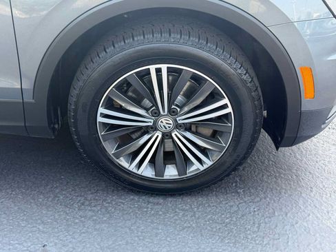 Used 2019 Volkswagen Tiguan SEL AWD/4WD image 7