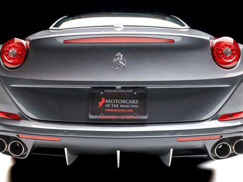 Used 2016 Ferrari California T image 36