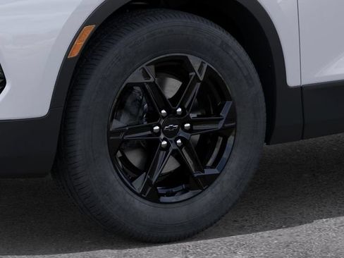 New 2026 Chevrolet Blazer LT w/ Convenience Package FWD image 9