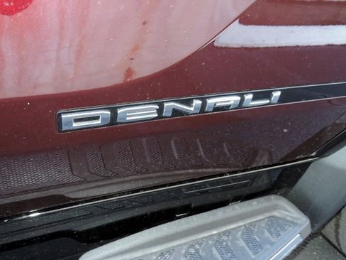 New 2025 GMC Sierra EV Denali image 18